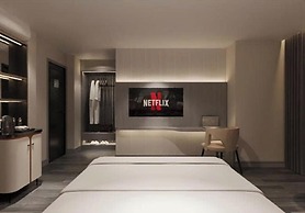 May De Ville Lumiere Hotel