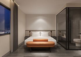May De Ville Lumiere Hotel