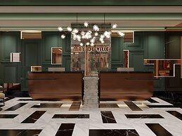 May De Ville Lumiere Hotel