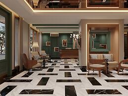 May De Ville Lumiere Hotel