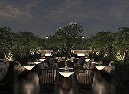 May De Ville Lumiere Hotel