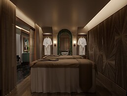 May De Ville Lumiere Hotel
