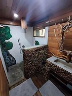 Ella Treehouse