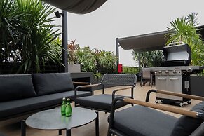 VicHaus Serviced Apartment