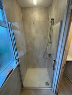 Room-harecroft Lodge - Single and Double