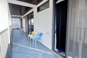 H Two O Villas