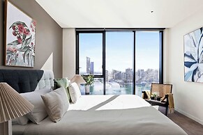 Harbour View 2BR Docklands Apt Near Marvel Stadium