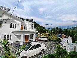 Cool Nest Pool Villa Munnar by VOYEHOMES