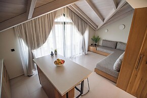 Yolo Resort