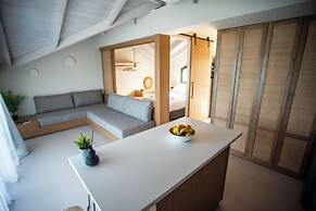 Yolo Resort