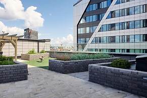 Luxury Tower Studio next to Nokia Arena