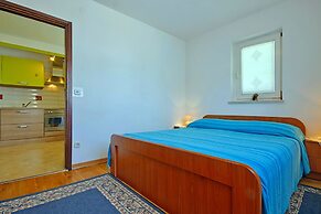 Coastal Serene Stay in Umag
