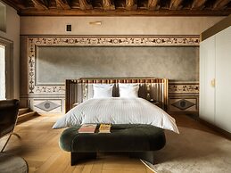 The House 14