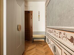 The House 14