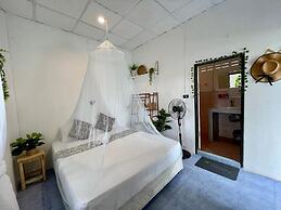 Secret Place Hotel and Restaurant