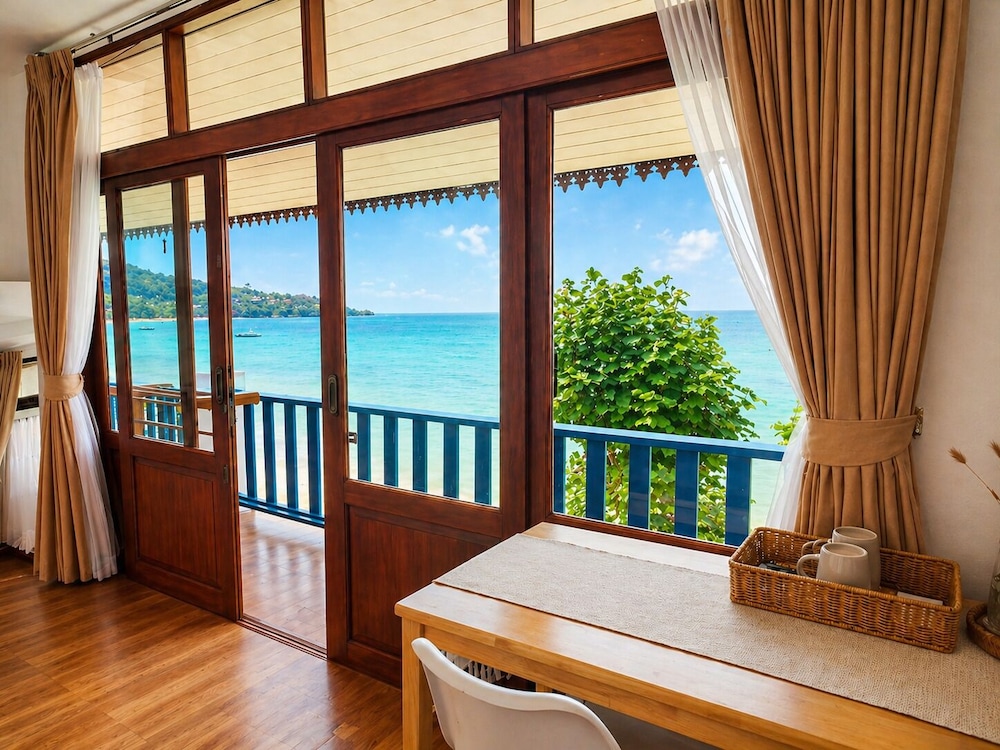 Secret Place Hotel and Restaurant