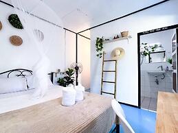 Secret Place Hotel and Restaurant