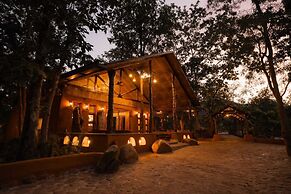 Yaarnagar Jungle Resort Ratapani