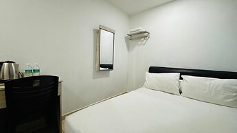 Collection O Axlite Hotel