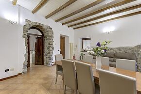 Argegno Vintage by Wonderful Italy