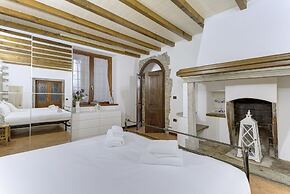 Argegno Vintage by Wonderful Italy