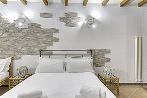 Argegno Vintage by Wonderful Italy