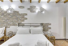 Argegno Vintage by Wonderful Italy