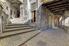 Argegno Vintage by Wonderful Italy
