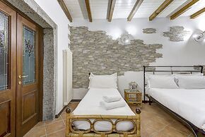 Argegno Vintage by Wonderful Italy