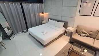 Summer Suites KLCC by CozyNest