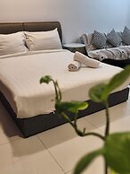 Summer Suites KLCC by CozyNest