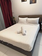 Summer Suites KLCC by CozyNest