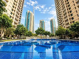 Gala Guests - 29 Boulevard Residences