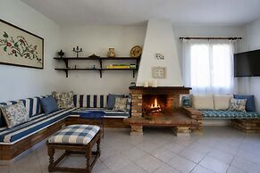 Seafront Cozy Villa - Corfu Homely Getaway