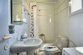 Seafront Cozy Villa - Corfu Homely Getaway