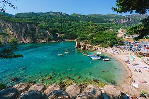 Seafront Cozy Villa - Corfu Homely Getaway