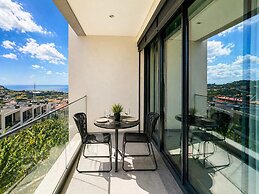 Sun Meets Ocean Apartment