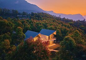 Jose Villa Kanthalloor by VOYE HOMES