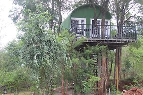 Ivory Inn