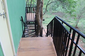 Ivory Inn