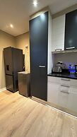 Central Cape Town Apt With Views