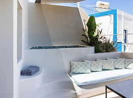Hotiday Santorini Mesaria
