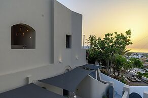 Hotiday Santorini Mesaria