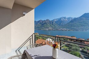 Open View Apartment by Wonderful Italy