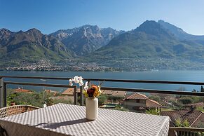 Open View Apartment by Wonderful Italy