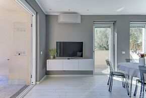 Open View Apartment by Wonderful Italy