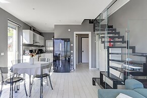 Open View Apartment by Wonderful Italy
