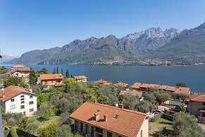 Open View Apartment by Wonderful Italy