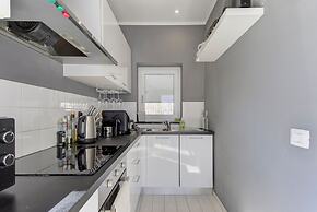 Open View Apartment by Wonderful Italy