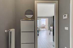 Open View Apartment by Wonderful Italy